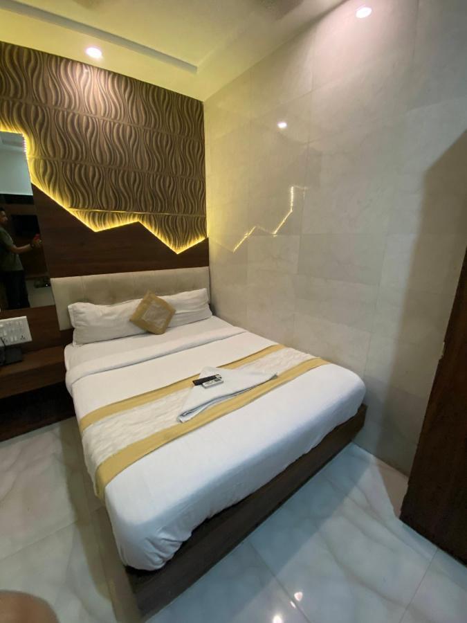 Hotel Palace Residency Near Lokmanya Tilak Terminus Mumbai Dış mekan fotoğraf